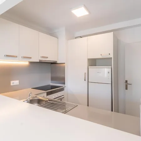 Ponent A 아파트 칼라 라트자다