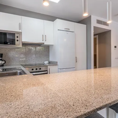 Ponent A 아파트 칼라 라트자다