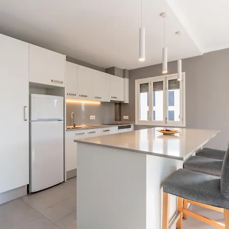 アパート Ponent A カラ・ラトハダ